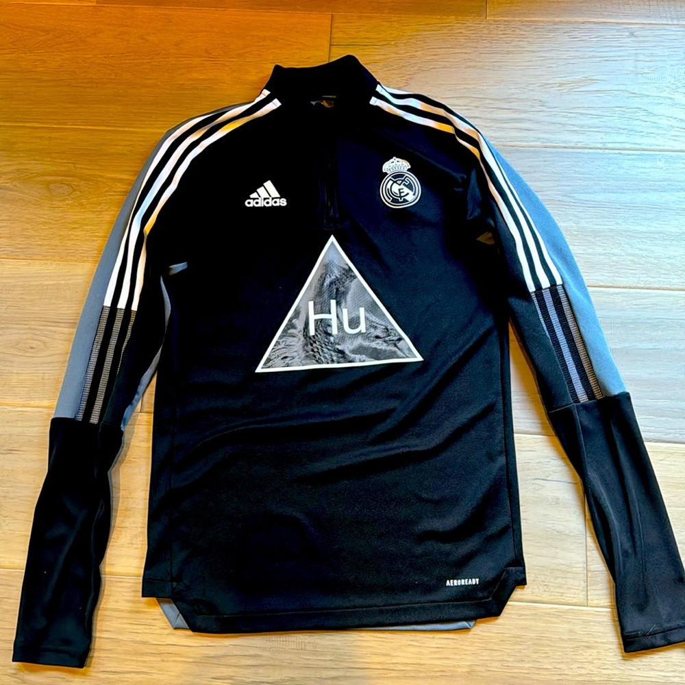 Adidas quarter zip great condition